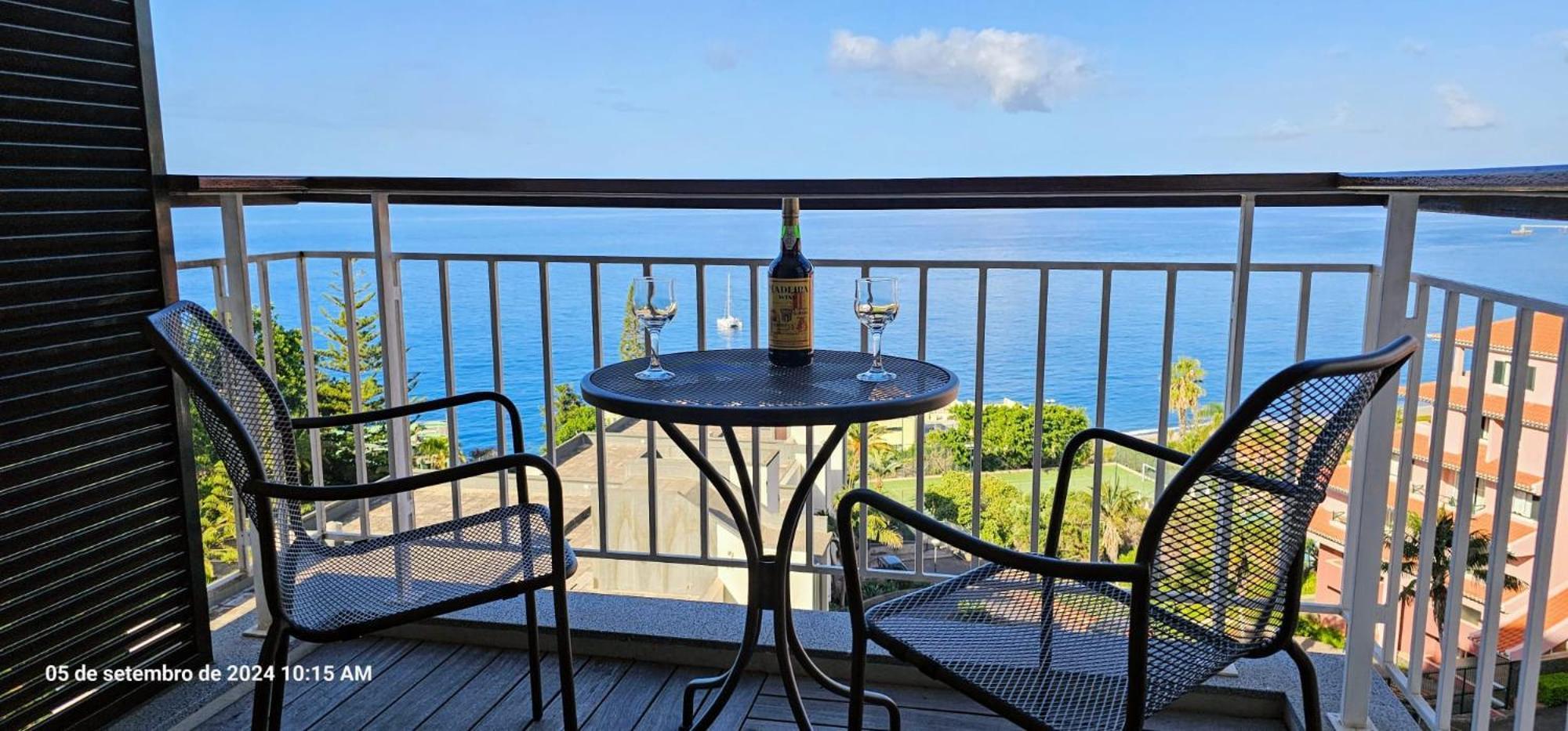 Appartement Shearwaters - Sounds Of The Sea à Funchal  Extérieur photo
